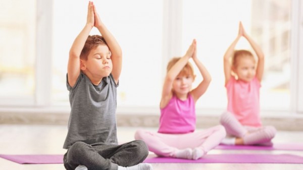 13.YOGA KIDS  CON KHÔNG CHỈ KHỎE MÀ CÒN THÔNG MINH