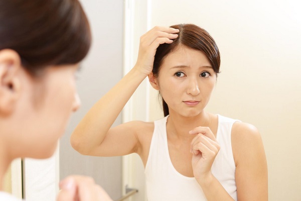 3.Ăn gì đề ngăn chặn rụng tóc cho mẹ sau khi sinh9