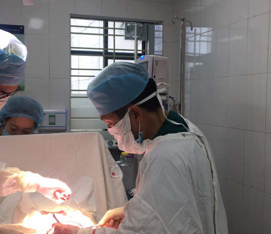 Người “Cha đỡ” tận tâm