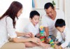 Hãy thận trọng những câu nói đùa khi có trẻ