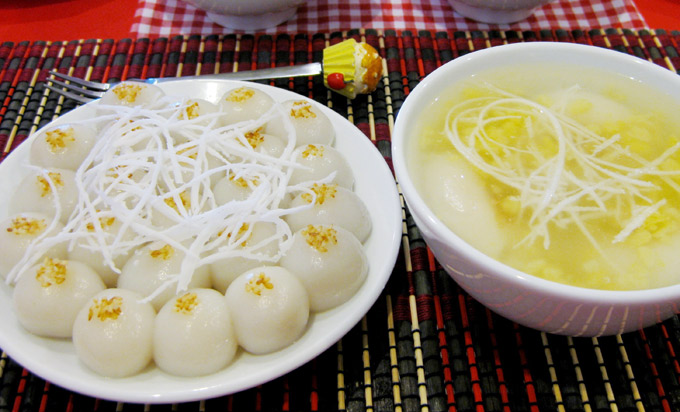 Người Việt thường ăn bánh trôi và bánh chay trong ngày tết Hàn thực. Ảnh: Agiadinh.net