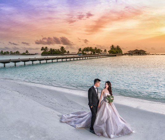 Ảnh cưới của cặp ‘mới quen 4 ngày đã sang thưa chuyện với bố mẹ’