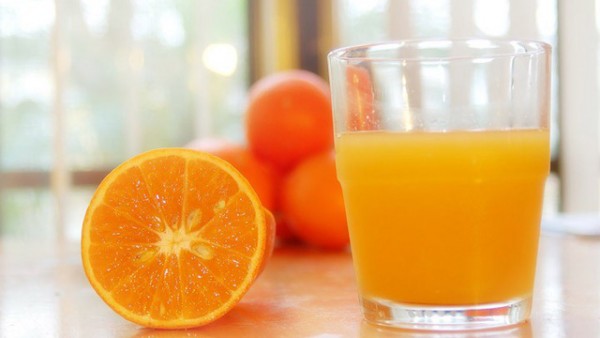 49.Uống nước cam mỗi ngày tốt như thế nào1