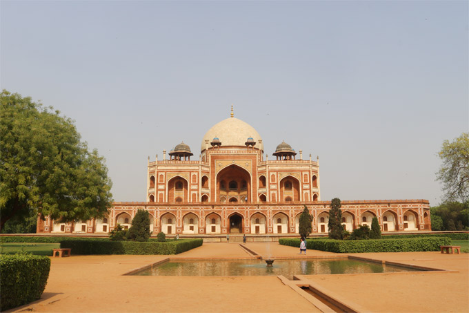 Lăng mộ của Humayun là cảm hứng xây dựng đền Taj Mahal.