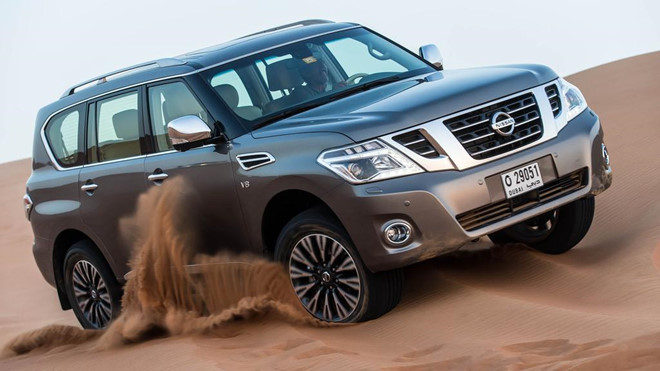 Một chiếc SUV Nissan Patrol Nissan Nissan