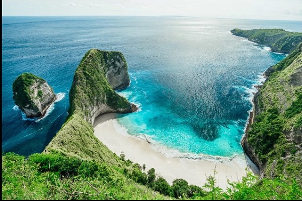15. bãi biển đẹp nhưng nguy hiểm ở Bali1