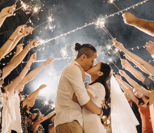 Tổ chức tiệc cưới ngoài trời và những điều các cặp đôi cần lưu ý