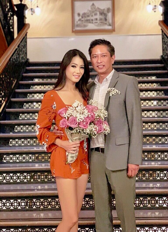 Linda Vi Trâm Nguyễn đang sống rất hạnh phúc bên chồng. 