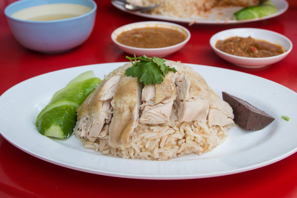 Cơm gà Hải Nam ở Thái Lan - Ảnh: Eating Thai Food