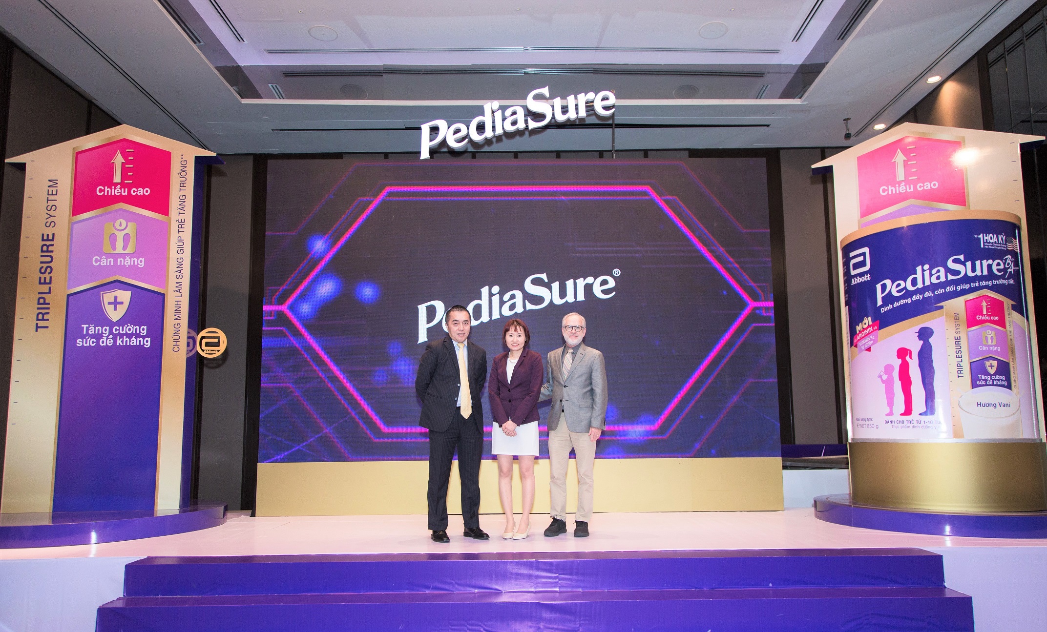 Việt Nam chính thức trở thành thị trường đầu tiên đón nhận sản phẩm PediaSure mới với công thức cải tiến đột phá