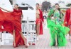 Võ Hoàng Yến, Thanh Hằng lãng du bồng bềnh với nắng gió biển khơi