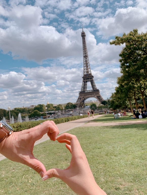 Những hình ảnh lãng mạn của cặp đôi tại Pháp