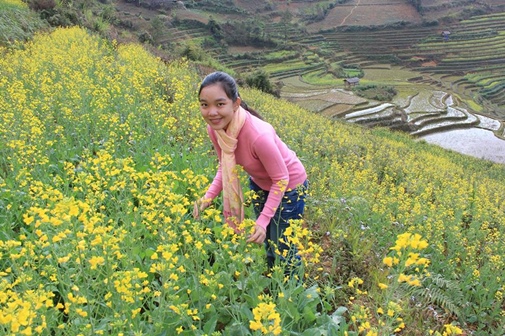 19.Cô gái đòi bạn trai tài trợ đi du lịch châu Âu bị dân mạng 'khai quật' loạt ảnh quá khứ kém sắc7