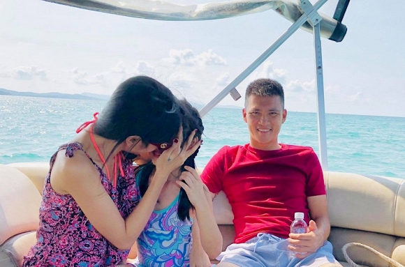 Gia đình hạnh phúc của vợ chồng Thủy Tiên.
