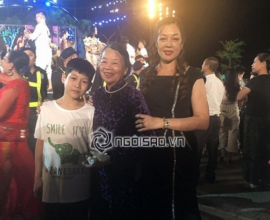 Mẹ Tân hoa hậu Miss World Việt Nam 2019 Lương Thuỳ Linh: “Tôi lo con gái lo thi cử nhan sắc mà bỏ bê học hành…”