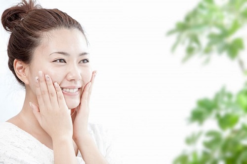 Cách chăm sóc da bóng khỏe trong mùa hanh khô