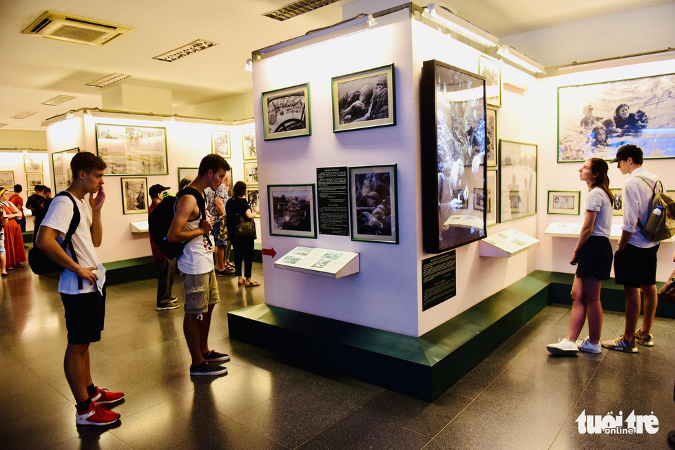 Bảo tàng Chứng tích chiến tranh (đường Võ Văn Tần, quận 3, TP.HCM) đặc biệt thu hút khách quốc tế - Ảnh: QUANG ĐỊNH