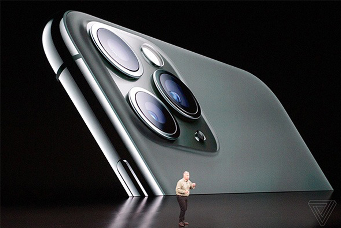 Cụm camera mới của model iPhone 11 Pro. Ảnh: The Verge