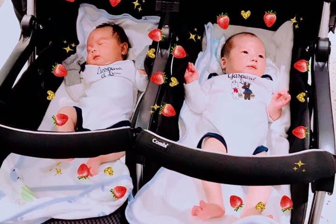 Giữa tháng 8/2019, đôi vợ chồng đón tin vui với sự ra đời của hai con trai sinh đôi, tên ở nhà là Putin và Sóc. Trương Nam Thành bày tỏ niềm hạnh phúc khi lên chức bố: 'Đó là hành trình kỳ diệu của tạo hoá'.