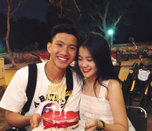 Vừa sang châu Âu thi đấu được ít ngày, Đoàn Văn Hậu và bạn gái hot girl đã chia tay?