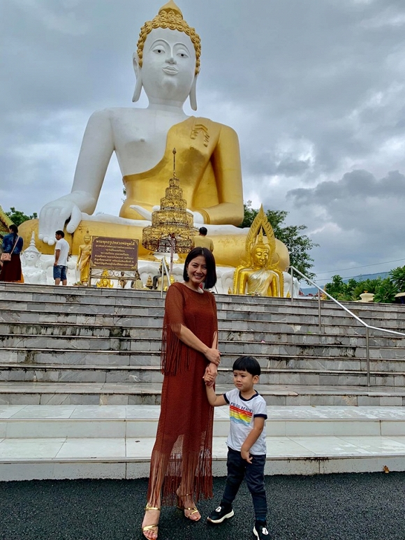 Ngọc Lan và con trai Louis 'đánh lẻ' du lịch Thái Lan6
