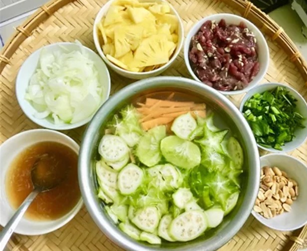 1. gỏi bò bóp thấu1