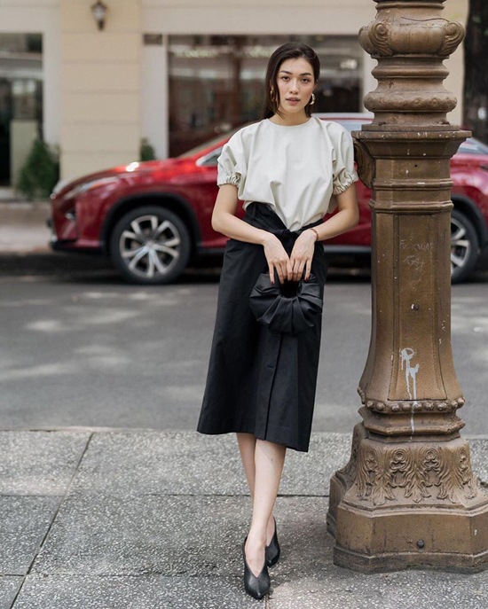 17. Sao Việt phối sắc đen cho street style4