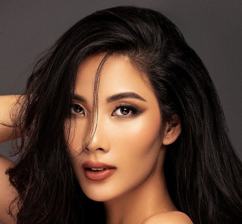 Á hậu Hoàng Thùy: “Tôi cũng có câu chuyện thú vị của riêng mình”