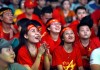 Cổ vũ bóng đá: Đừng cuồng nhiệt quá trớn