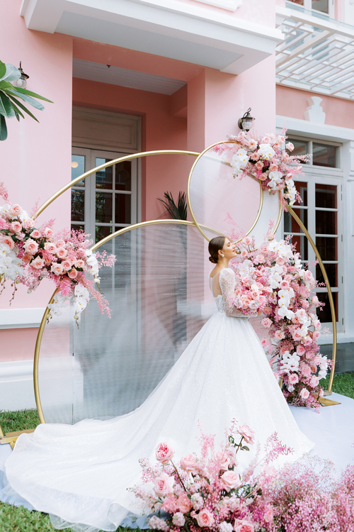 3. Váy cưới dành cho hôn lễ ở biển2