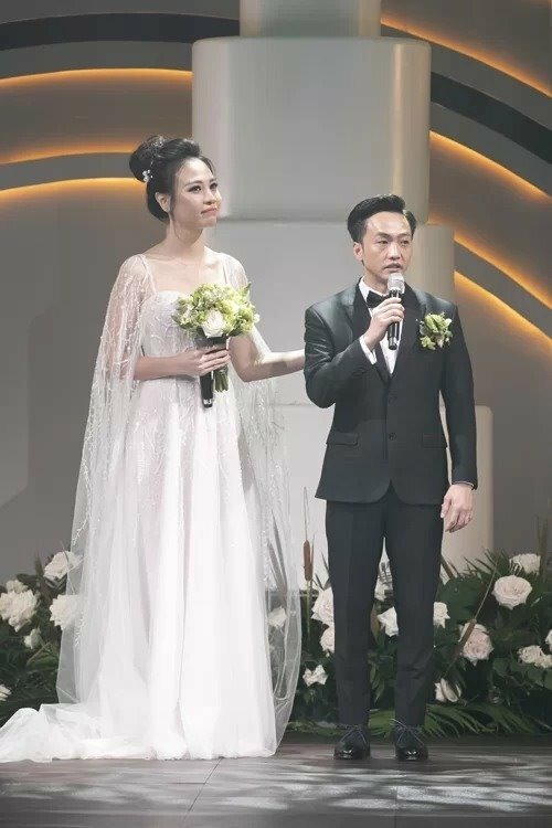 Xu hướng lễ phục cưới được sao Việt lăng xê năm 20198