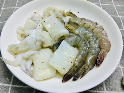 12.Bún gạo trộn hải sản2