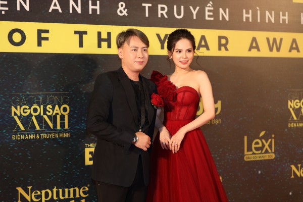 Diễn viên Phi Huyền Trang rạng rỡ tại Lễ trao giải Ngôi sao xanh 2019