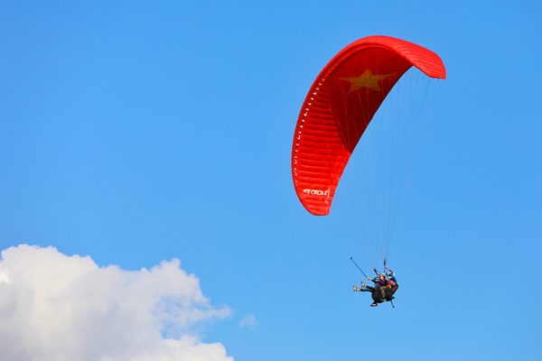 Hoa hau Hoan vu Viet Nam_Trai nghiem du luon o ban Si Thau Chai (1)