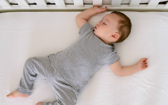 tips-for-getting-baby-to-sleep-in-crib-during-naptime-1024x576-1507823627-15442432647351488358255-crop-154424332447517054751-1577700702400407563111