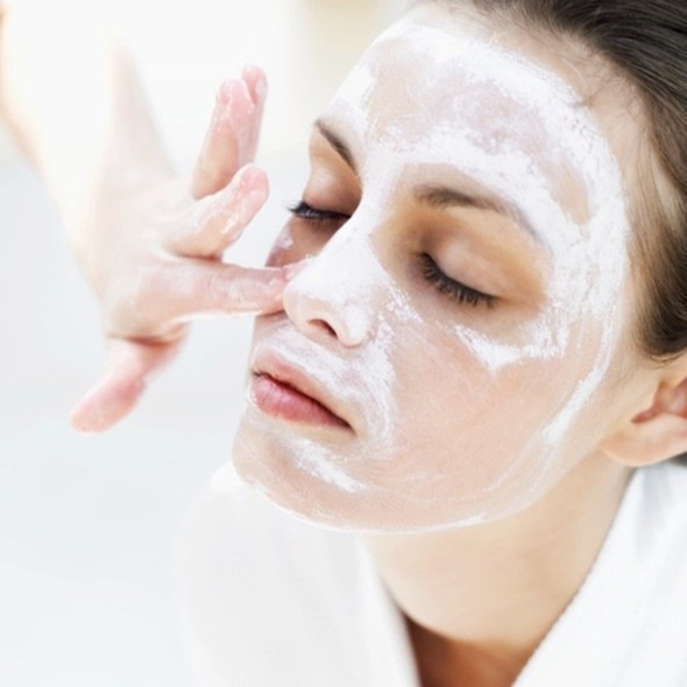 8. Chăm sóc da mặt khi đeo khẩu trang thường xuyên3