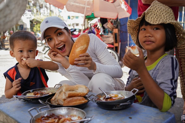 Hoa hau HHen Nie_Banh Mi (12)