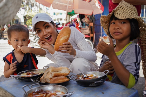 Hoa hau HHen Nie_Banh Mi (12)