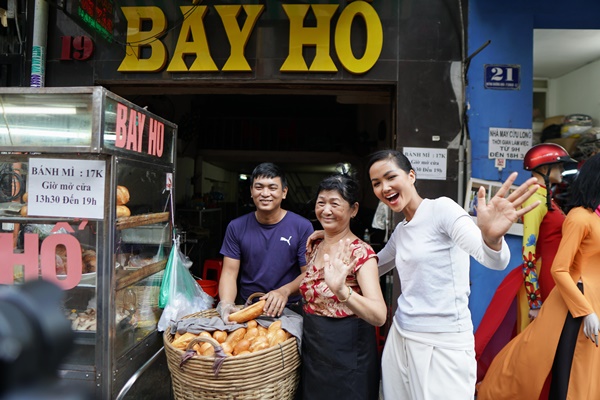 Hoa hau HHen Nie_Banh Mi (21)