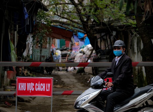 Quận 1 tạm ngưng hoạt động massage, karaoke, bar, vũ trường phòng COVID-19