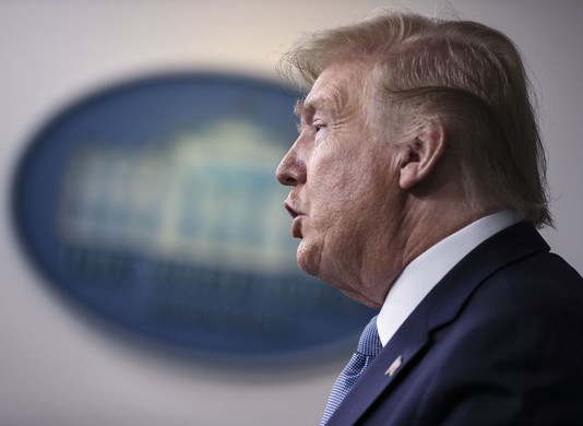 Ông Trump gọi ‘virus Trung Quốc’, báo Trung Quốc phản bác ngay