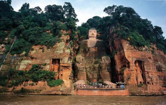 Bí mật của bức tượng Phật bằng đá cao nhất thế giới: Nghìn năm vẫn trụ vững trước mưa lũ, vì sao?