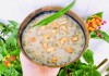 Chè đậu xanh nấu nước cốt dừa