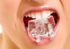 Thói quen nhai đá lạnh và những hệ lụy xấu cho sức khỏe