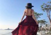 Hè này, đầm hở lưng đang được các mỹ nhân Việt thi nhau lăng xê