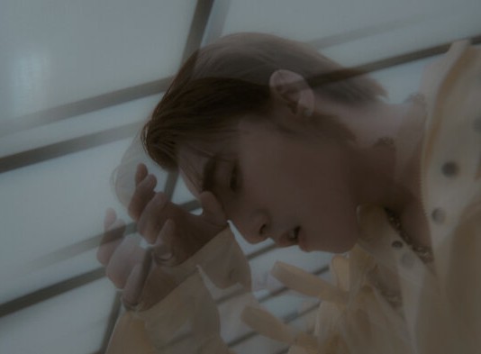 41 giây teaser Có chắc yêu là đây từ Sơn Tùng M-TP: Nhạc nghe na ná Chạy ngay đi, hình ảnh tối om đến mức gây khó chịu