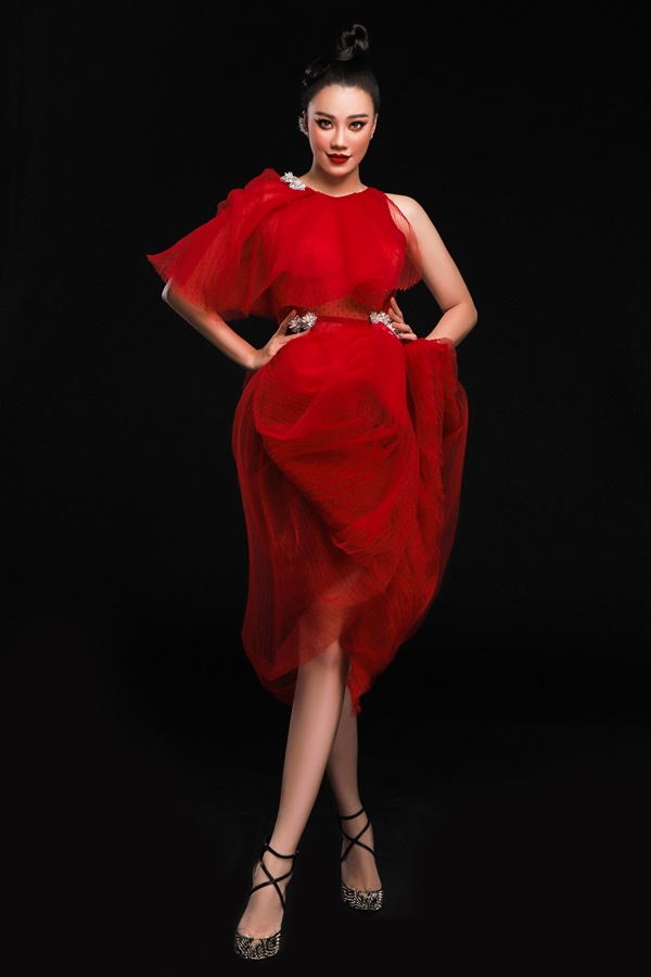 A hau Kim Duyen_Red Beauty (3)