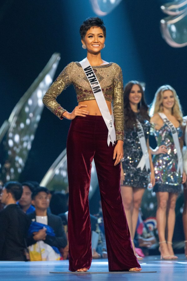 H'Hen Nie, Miss Vietnam 2018 is announced as a Top 10 finalist in fashion by Sherri Hill during The MISS UNIVERSE® Competition airing on FOX at 7:00 PM ET live/PT tape-delayed on Sunday, December 16, 2018 from the IMPACT Arena in Bangkok, Thailand. Contestants from around the globe have spent the last few weeks touring, filming, rehearsing and preparing to compete for the Miss Universe crown. HO/The Miss Universe Organization