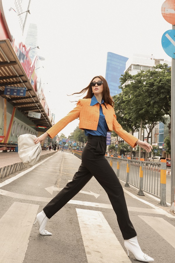 Hoa hau Khanh Van_Street Style10