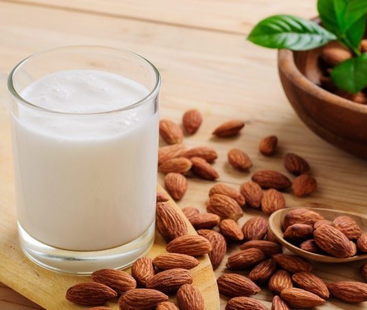 8 thức uống tốt cho người bị mất ngủ